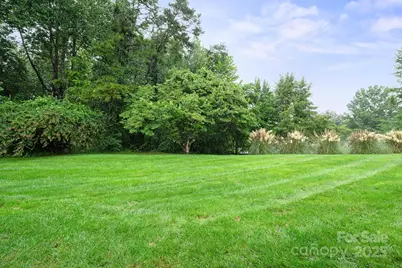 1017 21st Avenue NE, Hickory, NC 28601 - Photo 34