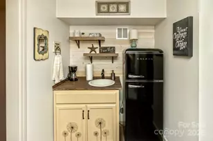 25 View Ridge Pkwy, Leicester, NC 28748 - Photo 28