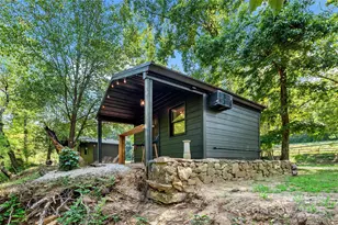 43 Polly Spout Rd, Marion, NC 28752 - Photo 36