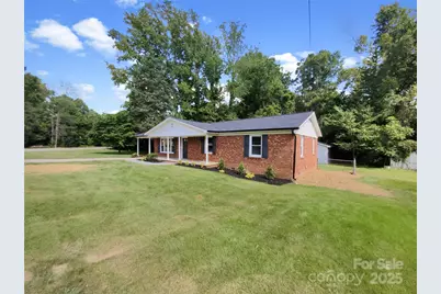 301 Briarcliff Drive, Kannapolis, NC 28081 - Photo 2