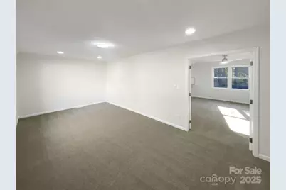 301 Briarcliff Drive, Kannapolis, NC 28081 - Photo 10