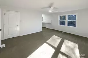 301 Briarcliff Dr, Kannapolis, NC 28081 - Photo 8