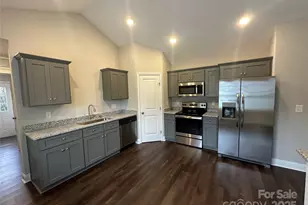 001 Barrington St, Wadesboro, NC 28170 - Photo 2