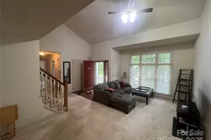 4107 Brownes Ferry Rd, Charlotte, NC 28269 - Photo 2