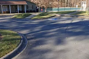 4107 Brownes Ferry Rd, Charlotte, NC 28269 - Photo 14