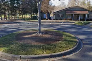 4107 Brownes Ferry Rd, Charlotte, NC 28269 - Photo 16