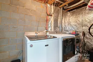 2826 Hosta Dr, Charlotte, NC 28269 - Photo 22