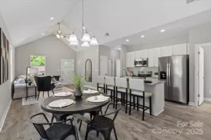 504 Fayetteville Ave, Statesville, NC 28677 - Photo 4