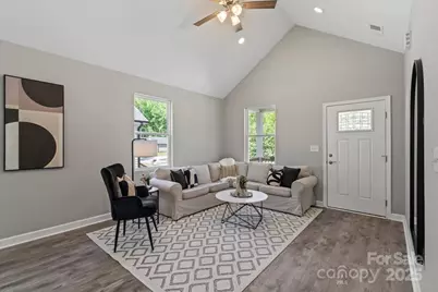 504 Fayetteville Avenue, Statesville, NC 28677 - Photo 8