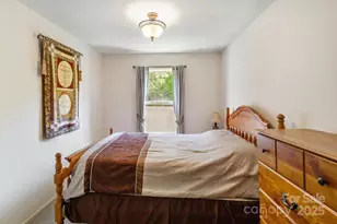 202 Merriwood Ln, Hendersonville, NC 28791 - Photo 32