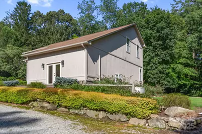 202 Merriwood Lane, Hendersonville, NC 28791 - Photo 4