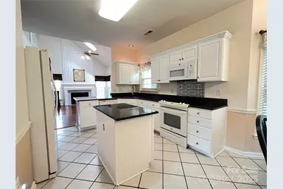 2605 Lamplighter Drive, Kannapolis, NC 28081 - Photo 8