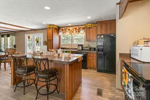 132 Bailey Mountain Rd, Mars Hill, NC 28754 - Photo 20