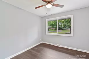 2508 Carrington Ct, Charlotte, NC 28208 - Photo 12