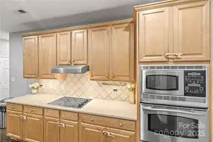 1432 Bedlington Dr NW, Charlotte, NC 28269 - Photo 8