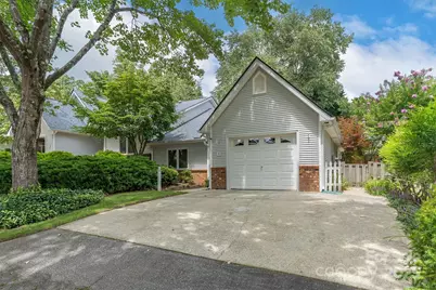 7 Silver Place, Black Mountain, NC 28711 - Photo 2