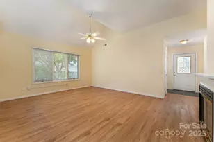 7 Silver Pl, Black Mountain, NC 28711 - Photo 6