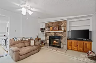 5909 Lake Valley Rd, Clover, SC 29710 - Photo 22