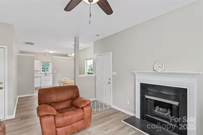 8856 Cinnabay Drive, Charlotte, NC 28216 - Photo 10