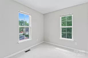 8856 Cinnabay Dr, Charlotte, NC 28216 - Photo 26