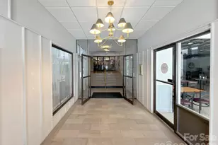 538 N Main St, Hendersonville, NC 28792 - Photo 30