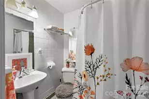 538 N Main St, Hendersonville, NC 28792 - Photo 22