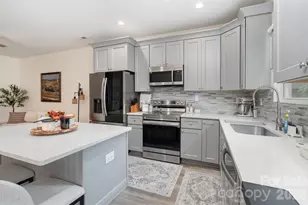 1052 McLain Rd, Kannapolis, NC 28083 - Photo 2