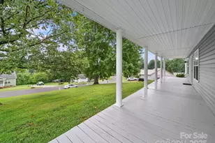 1585 Nathanial St, Newton, NC 28658 - Photo 6