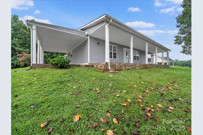 1585 Nathanial Street, Newton, NC 28658 - Photo 4