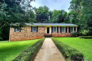 2019 Rhonda Dr, Gastonia, NC 28054 - Photo 2