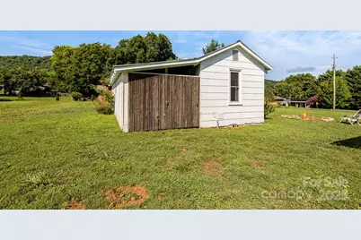 227 Lawson Street, Hot Springs, NC 28743 - Photo 32