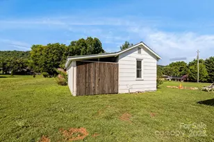 227 Lawson St, Hot Springs, NC 28743 - Photo 32