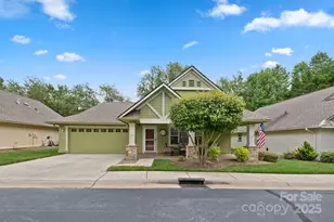 44 Gray Wolf Ln, Hendersonville, NC 28792 - Photo 1