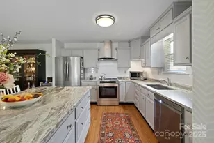 44 Gray Wolf Ln, Hendersonville, NC 28792 - Photo 4