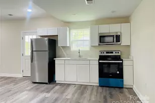 393 Cherry St, Wadesboro, NC 28170 - Photo 12