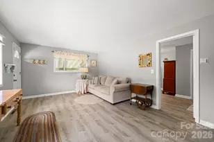 429 Brooklyn Ave, Hendersonville, NC 28792 - Photo 28