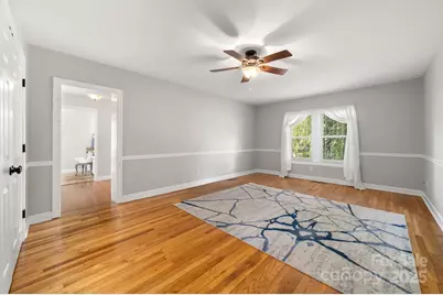 429 Brooklyn Avenue, Hendersonville, NC 28792 - Photo 16