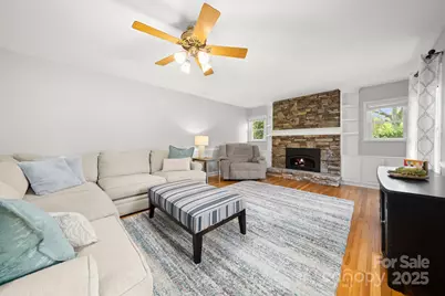 429 Brooklyn Avenue, Hendersonville, NC 28792 - Photo 8