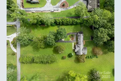 429 Brooklyn Avenue, Hendersonville, NC 28792 - Photo 38