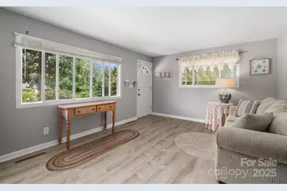 429 Brooklyn Avenue, Hendersonville, NC 28792 - Photo 30