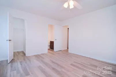 6120 Meadow Rose Lane, Charlotte, NC 28215 - Photo 14