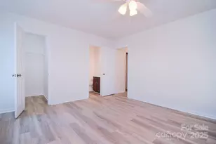 6120 Meadow Rose Ln, Charlotte, NC 28215 - Photo 14