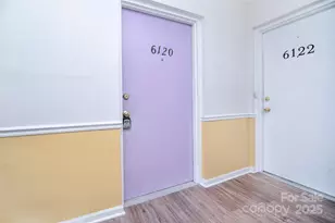 6120 Meadow Rose Ln, Charlotte, NC 28215 - Photo 2