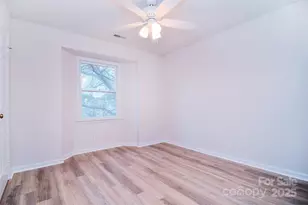 6120 Meadow Rose Ln, Charlotte, NC 28215 - Photo 18