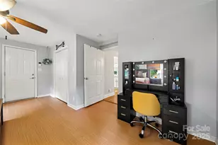 3725 Sudbury Rd, Charlotte, NC 28205 - Photo 18