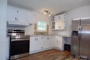 71 Flat Creek Rd, Waynesville, NC 28785 - Photo 14