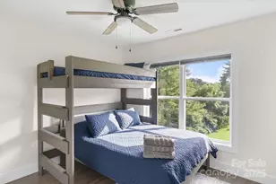 8 Green Tree Ln, Asheville, NC 28805 - Photo 28