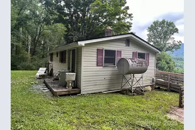 103 Cambridge Way, Waynesville, NC 28786 - Photo 2