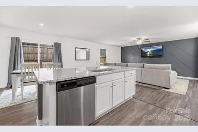 9025 Creedmore Hills Drive, Charlotte, NC 28214 - Photo 8