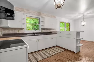 200 Little Wings Mountain Rd, Columbus, NC 28722 - Photo 6